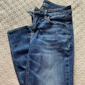 WHBM Mid-Rise Skinny Crop Jeans